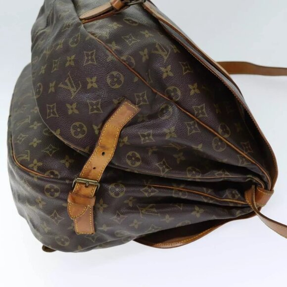 LOUIS VUITTON Monogram Saumur 43 Shoulder Bag - Picture 15 of 16